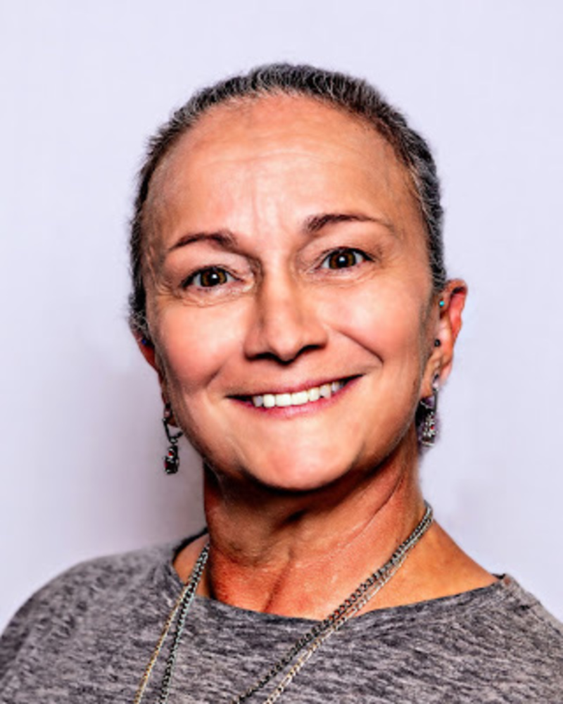 Meet your Posher, Sharon dipucchio